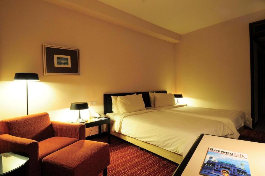 Tanahmas The Sibu Hotel Exterior photo