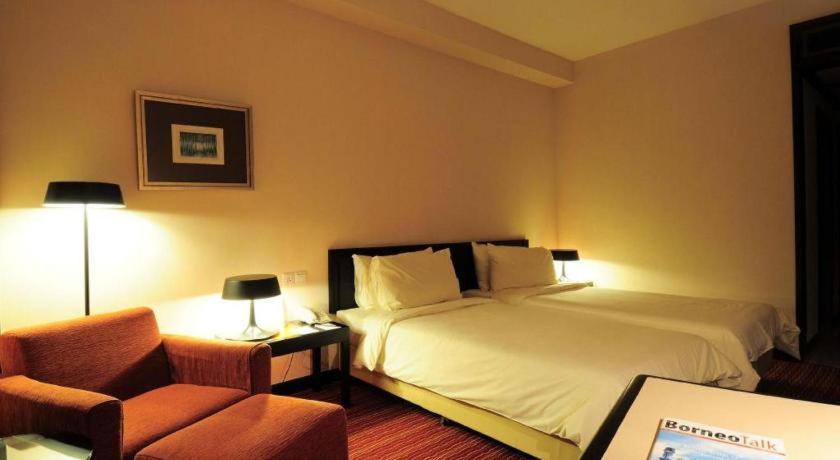 Tanahmas The Sibu Hotel Exterior photo