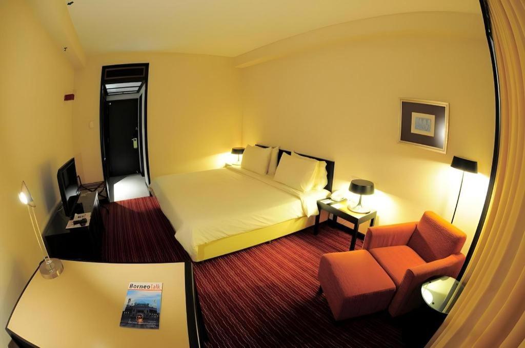 Tanahmas The Sibu Hotel Exterior photo