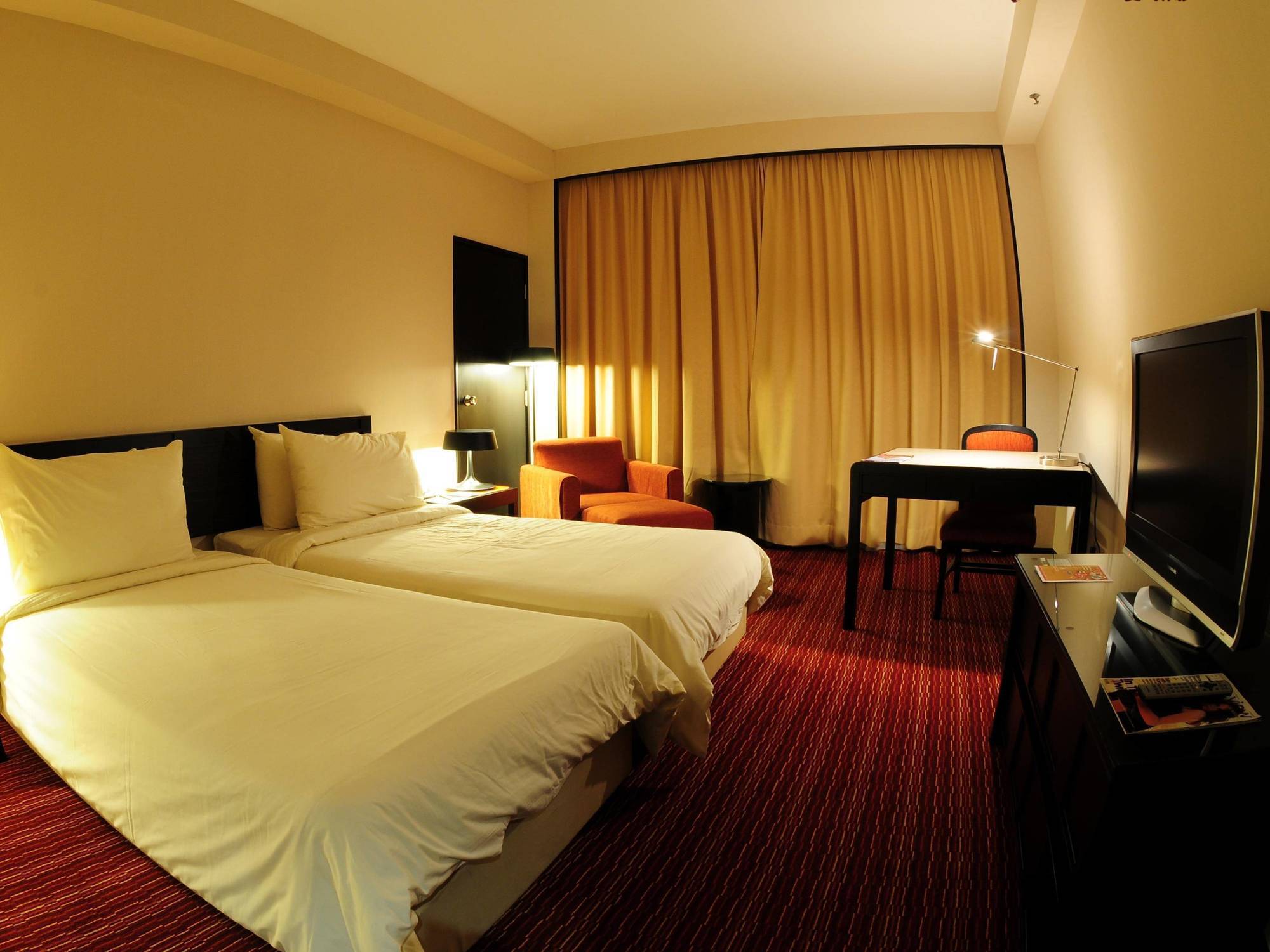 Tanahmas The Sibu Hotel Exterior photo